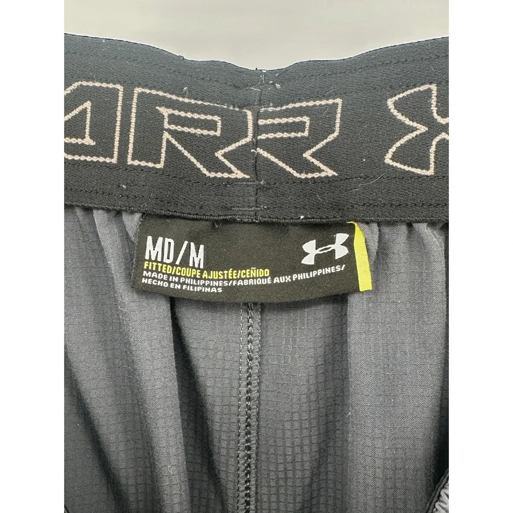 Under Armour Mens Medium Gray Fitted Athletic Training Shorts Grid Texture 8in